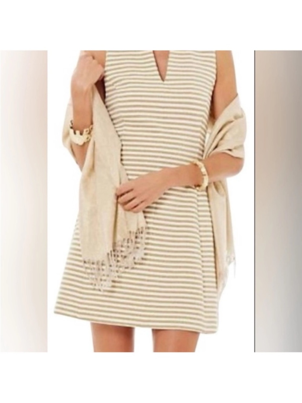 Lily Pulitzer Brielle Fit and Flare, Gold and Cream. Size Small. EUC